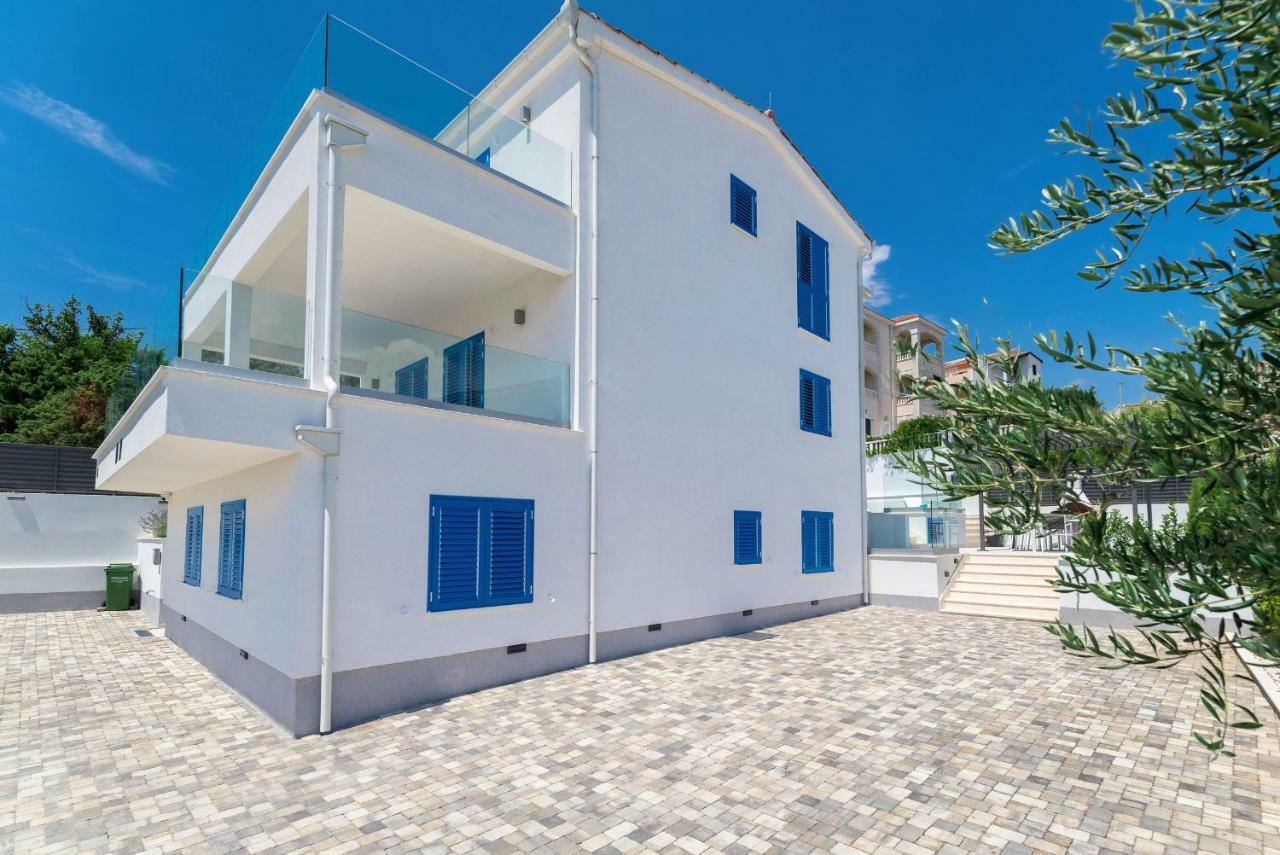 Villa Miholina - With Heated Swimming Pool Trogir Exterior foto